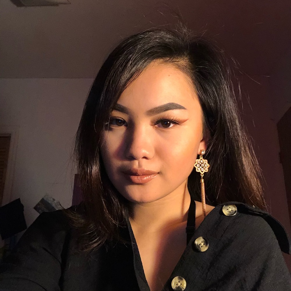 Meet your Posher, Alyssa